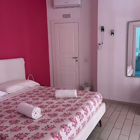 Vomerooms Neapol Zewnętrze zdjęcie