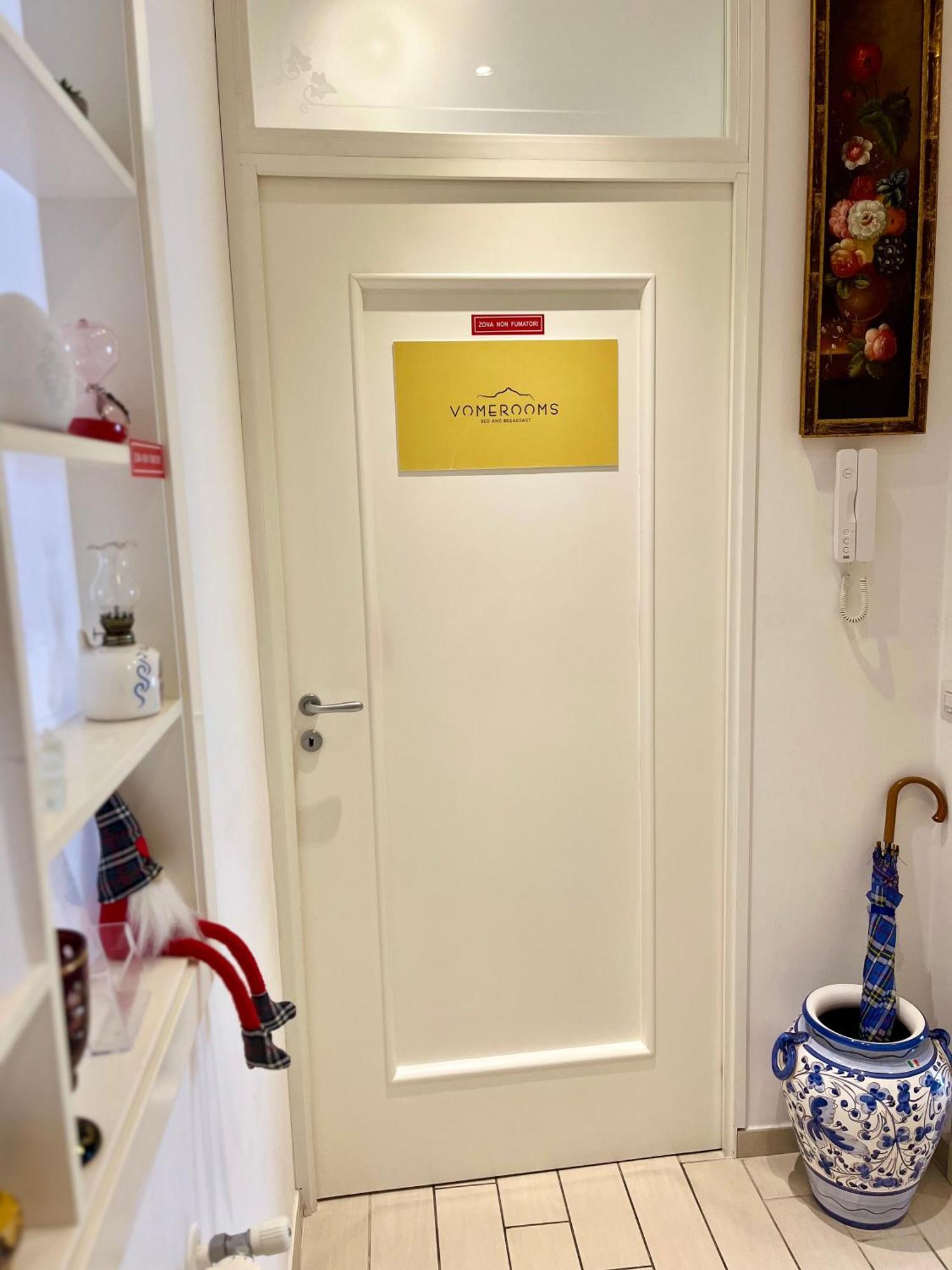 Vomerooms Neapol Zewnętrze zdjęcie